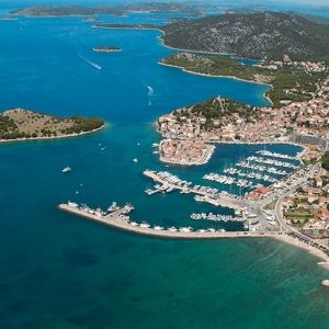 tribunj-boote-mieten-sibenik-01